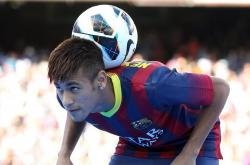 开云平台-高原铁幕与冰上神话，玻利维亚的强行终结与范戴克的抢七封神