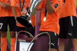 开云官方app入口-亚冠比赛后场风高，球员纷纷遭到罚款的简单介绍