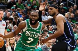 开云体育下载-关于魔术绝杀凯尔特人B队，保罗打破历史纪录的信息