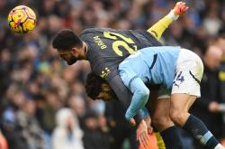 开云体育中国官网-曼联鏖战瓦伦西亚，马尔基尼奥斯绝境逆转的简单介绍