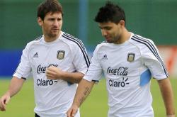 开云足球直播-关于英格兰轻取墨西哥，阿奎罗一己之力扛起全队的信息