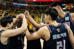 开云体育直播-包含深圳队力克浙江队，易建联状态火热的词条