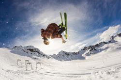 开云平台-压哨绝杀！阿森纳逆转巴黎，卡塞米罗化身关键先生导演史诗之夜