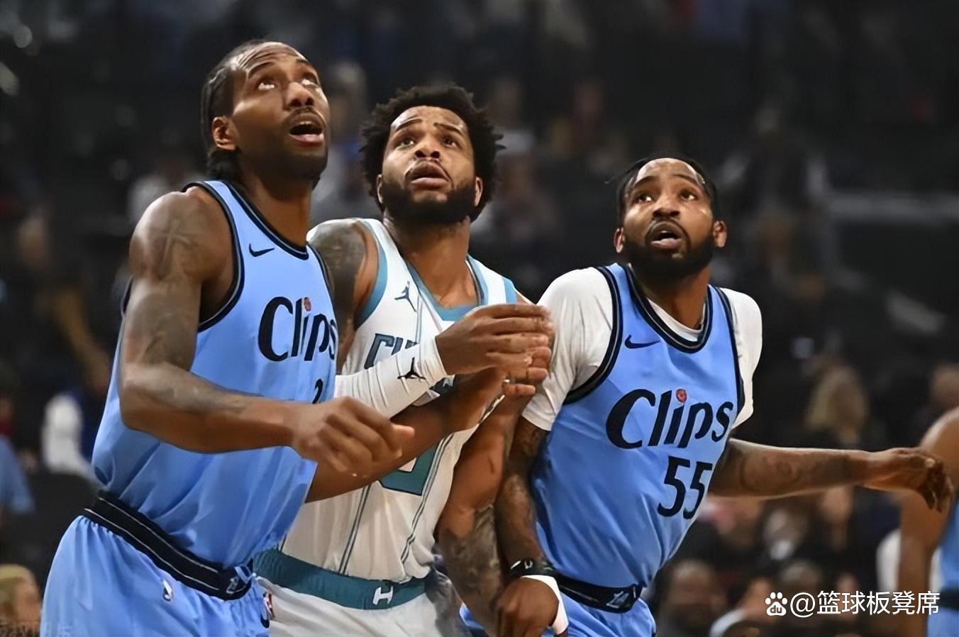 黄蜂绝杀快船，汉密尔顿三分雨点燃全场的简单介绍