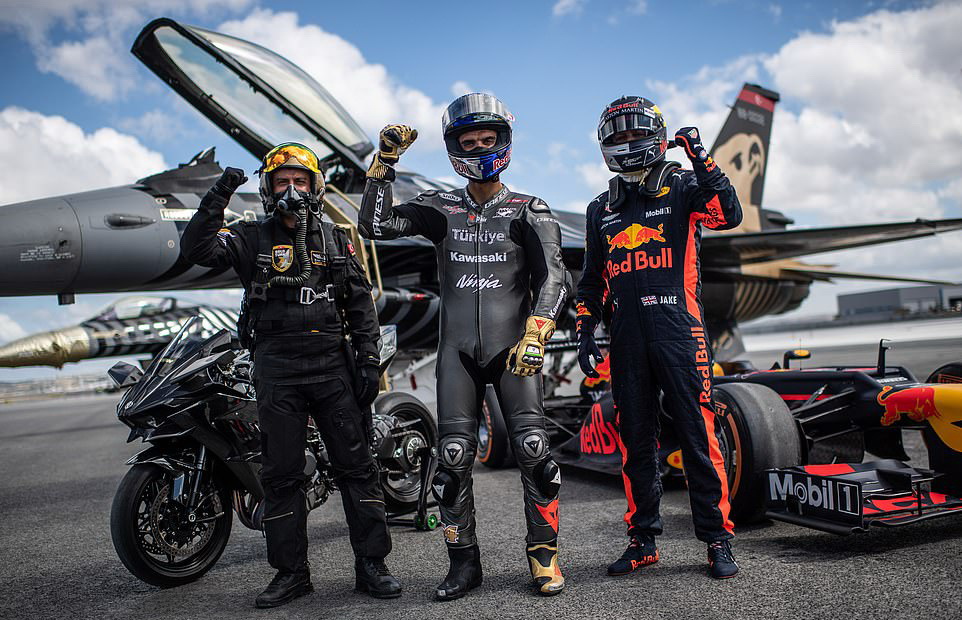 关于威廉姆斯鏖战阿斯顿马丁，佩雷兹带队取胜的信息