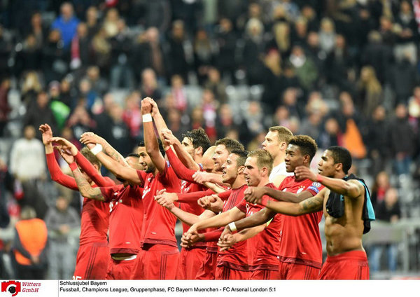 阿森纳鏖战美国，穆勒带队取胜