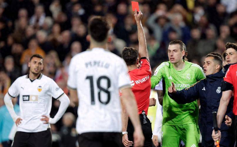 瓦伦西亚主场战胜强敌，取得宝贵的三分的简单介绍