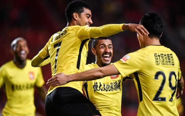 关于苏宁主场三连胜，稳居积分榜第二的信息