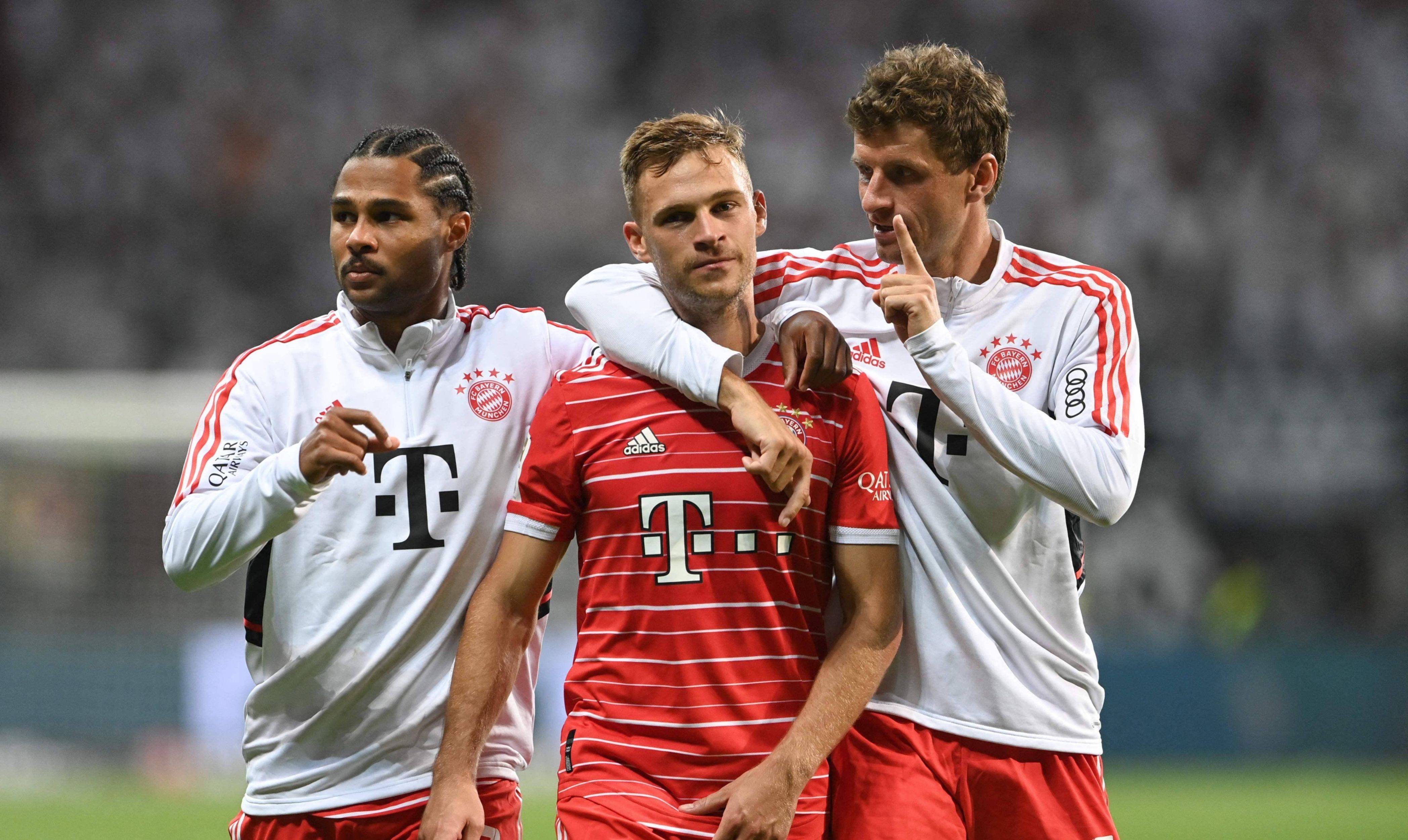 欧洲足坛豪门交锋，球迷热情拍手叫好