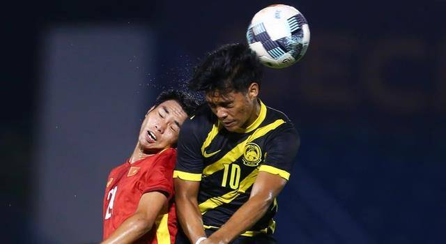 越南射击选手击溃对手，夺得冠军