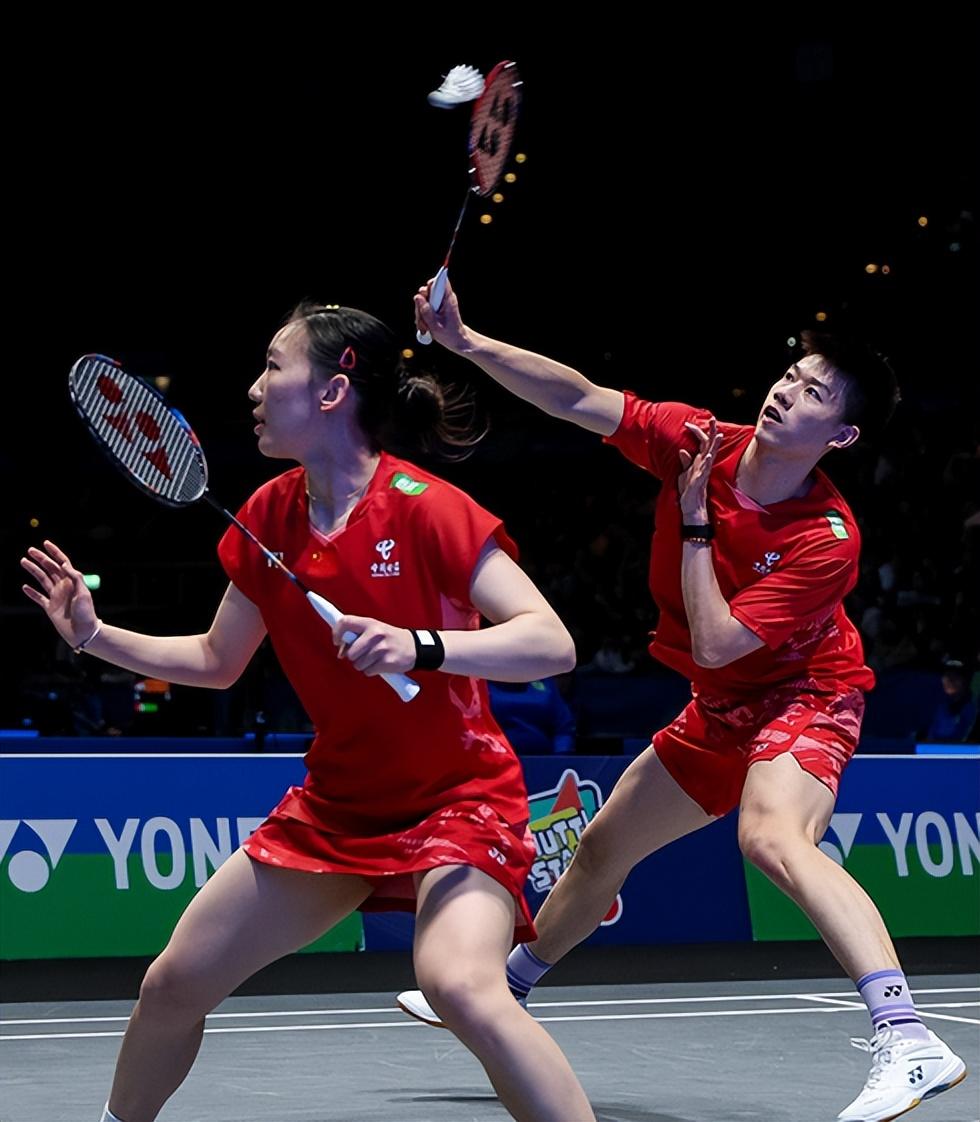 关于羽毛球决赛惨烈一战，激情无限向前冲的信息