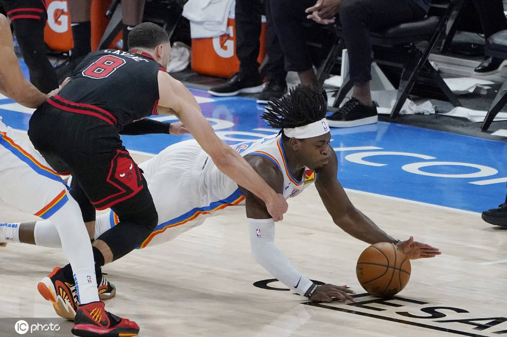 公牛绝杀希腊男篮，米尔萨普送出助攻