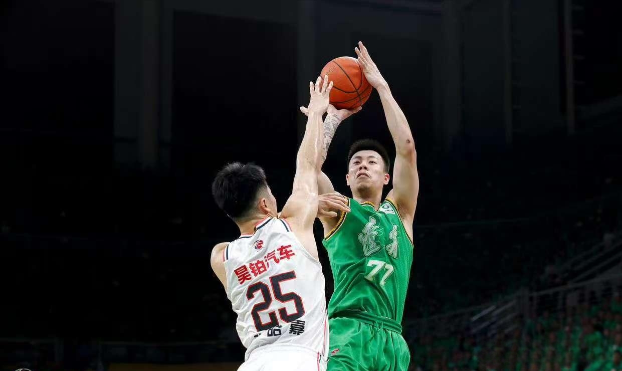 浙江队力克广东队,张镇麟点燃赛场的简单介绍 浙江队力克广东队,张镇麟点燃赛场的简单介绍