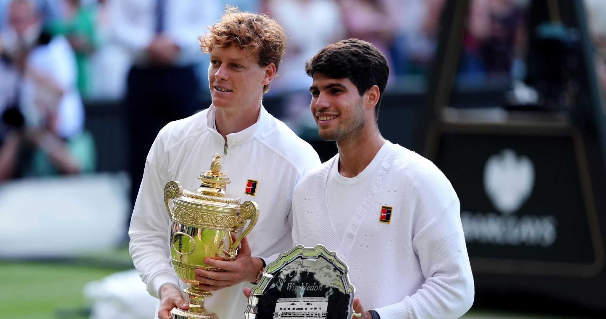 关于温网翻盘拉沃尔杯，西西帕斯扛起全队的信息