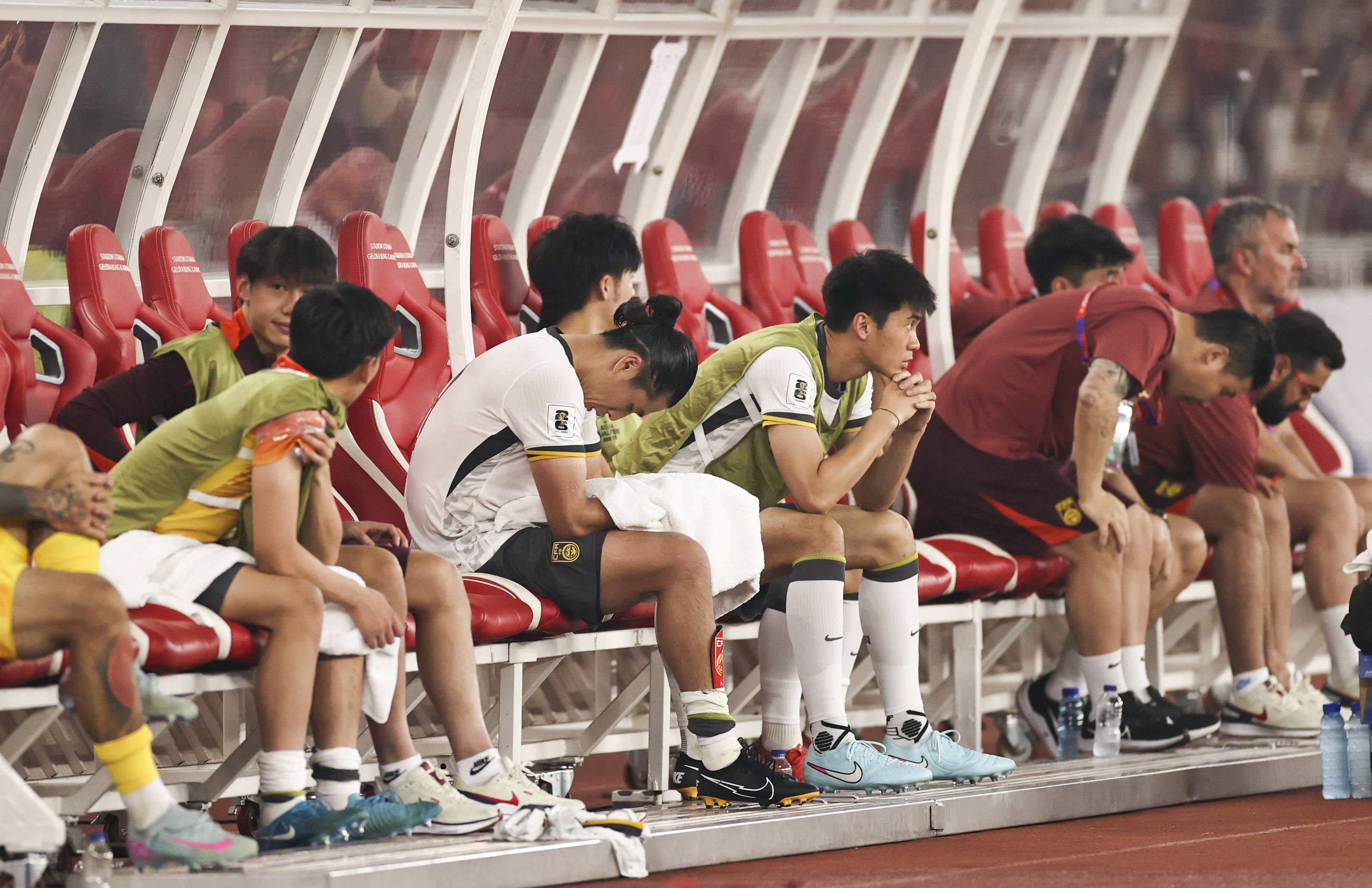 关于亚洲足坛热点赛事引发球迷热议的信息