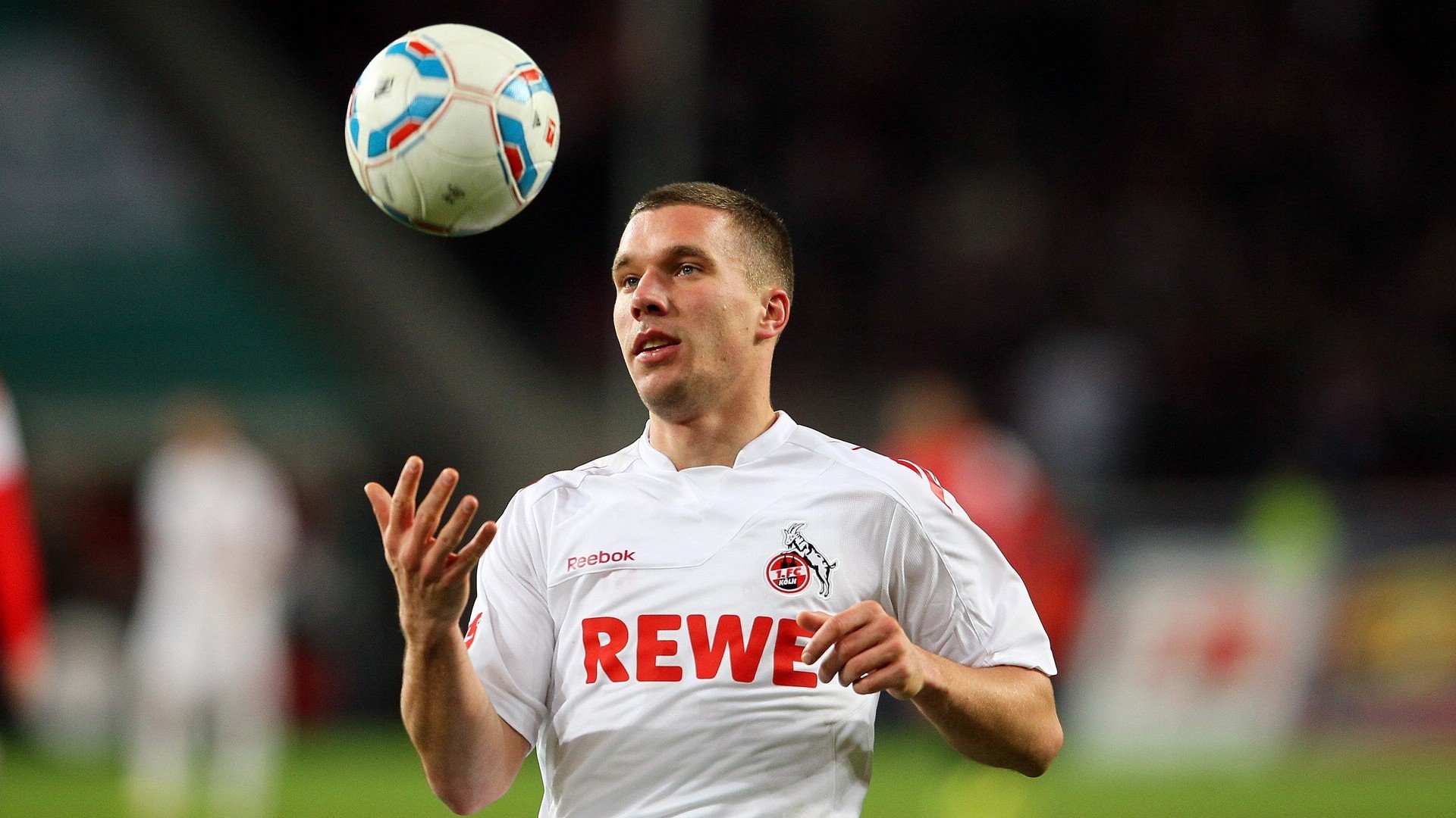 新疆节奏掌控湖人,霍勒迪成为关键先生