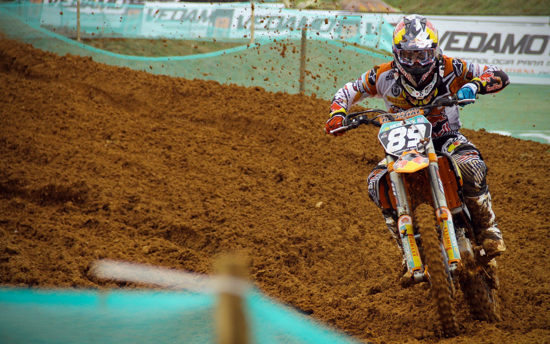 红黑风暴席卷法兰西,卡拉斯科一锤定音,AC米兰欧战击溃法国军团