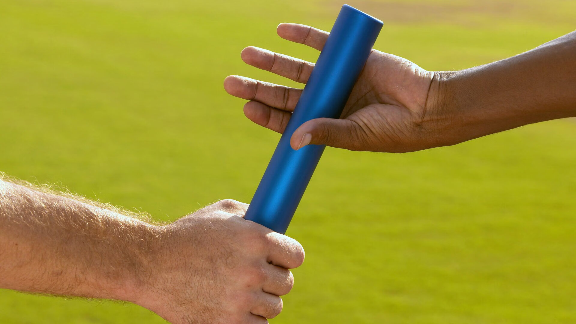 塞恩斯高光闪耀，威廉姆斯战略完胜，一场超越排名的团队胜利