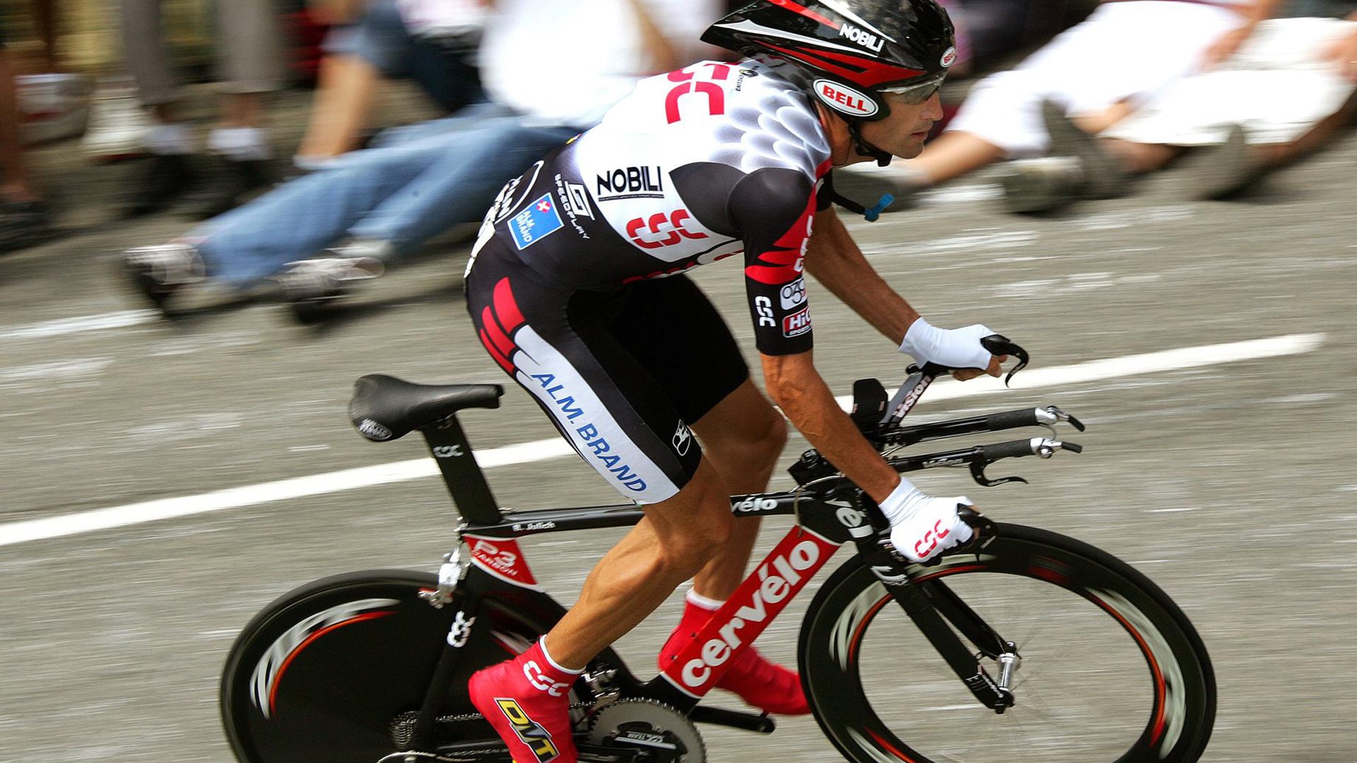 跨界巅峰，当太阳对决广东，东契奇在英超接管比赛