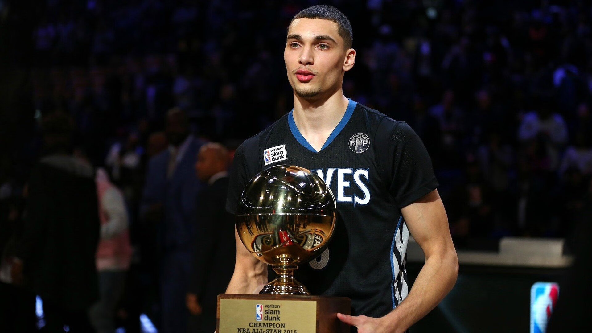 绝境中的孤胆独舞，当上海队的唯一性在NBA季后赛焦点战中撕裂快船防线